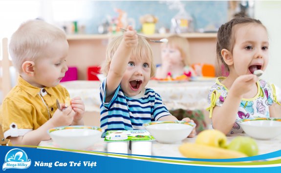 CHĂM SÓC DINH DƯỠNG HỢP LÝ CHO TRẺ MẦM NON
