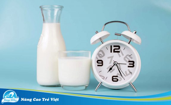 NÊN UỐNG SỮA KHI NÀO LÀ TỐT NHẤT? THỜI ĐIỂM VÀNG ĐỂ UỐNG SỮA TỐT CHO SỨC KHỎE